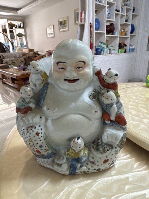 古玩陶瓷五子鬧佛粉彩塑像真品鑒賞圖