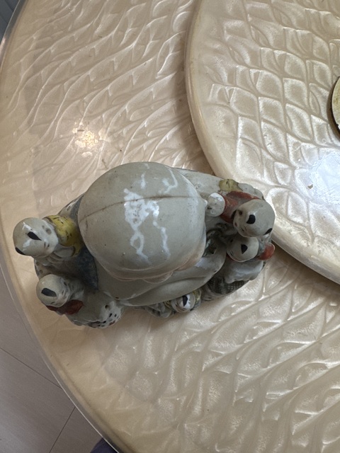 古玩陶瓷五子鬧佛粉彩塑像真品鑒賞圖