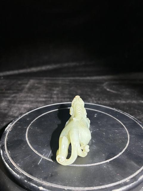 古玩玉器和田玉貔貅真品鑒賞圖