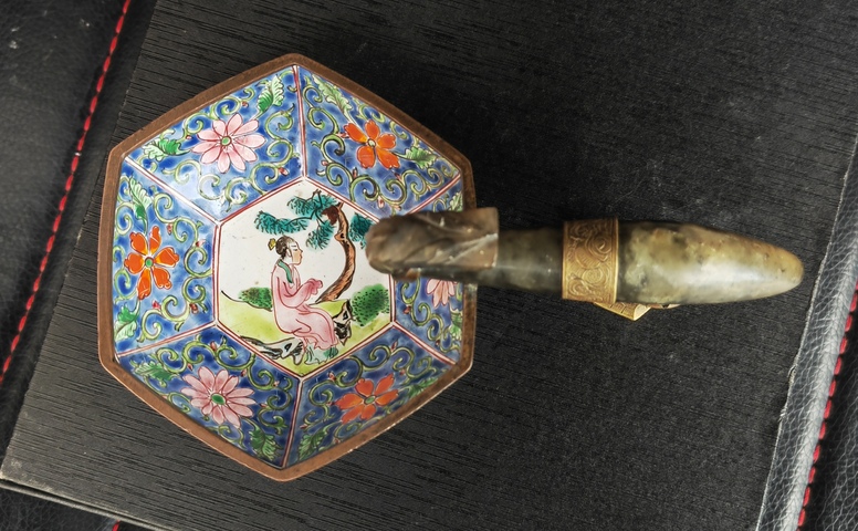 古玩雜項銅胎畫琺瑯碗真品鑒賞圖
