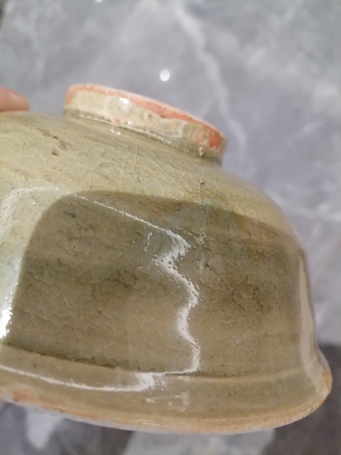 古玩陶瓷龍泉青瓷刻花碗真品鑒賞圖
