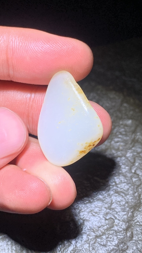 古玩玉器和田玉籽料原石真品鑒賞圖