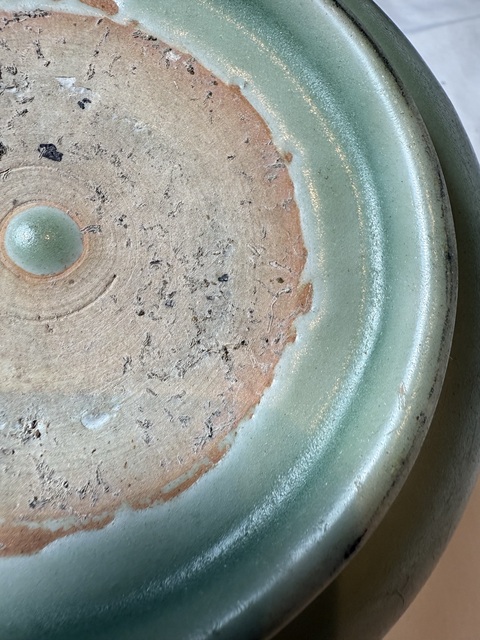 古玩陶瓷龍泉窯青釉盤真品鑒賞圖