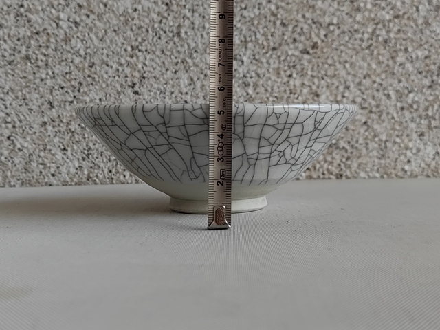 古玩陶瓷哥釉碗真品鑒賞圖