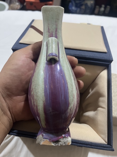 古玩陶瓷清晚期窯變釉貫耳方瓶真品鑒賞圖