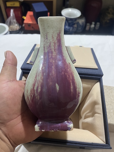 古玩陶瓷清晚期窯變釉貫耳方瓶真品鑒賞圖