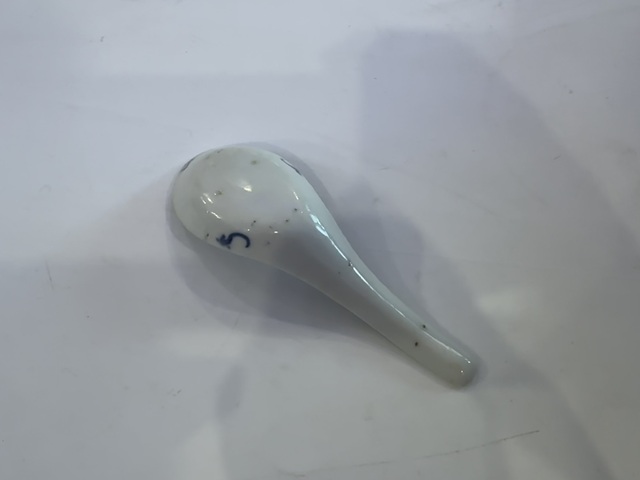 古玩陶瓷鳳紋青花湯勺真品鑒賞圖