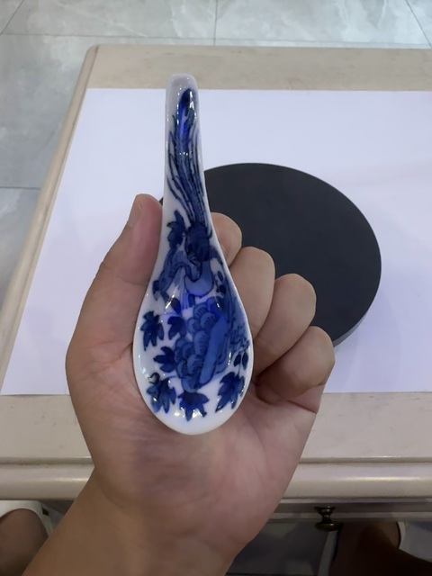 古玩陶瓷鳳紋青花湯勺真品鑒賞圖