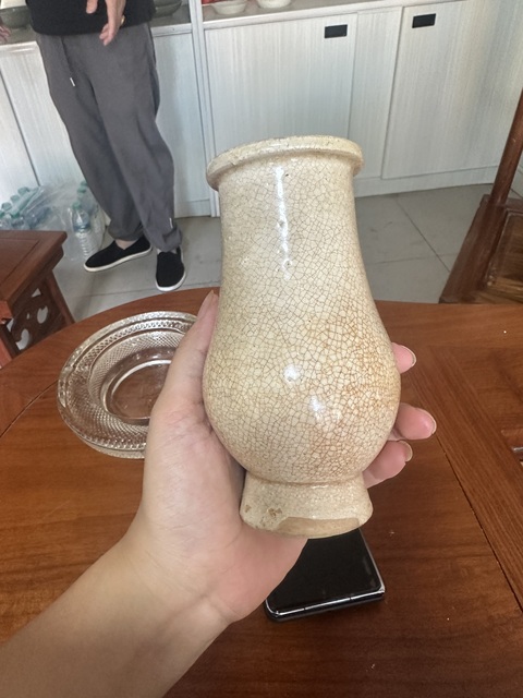 古玩陶瓷景德鎮(zhèn)米黃釉箸瓶真品鑒賞圖
