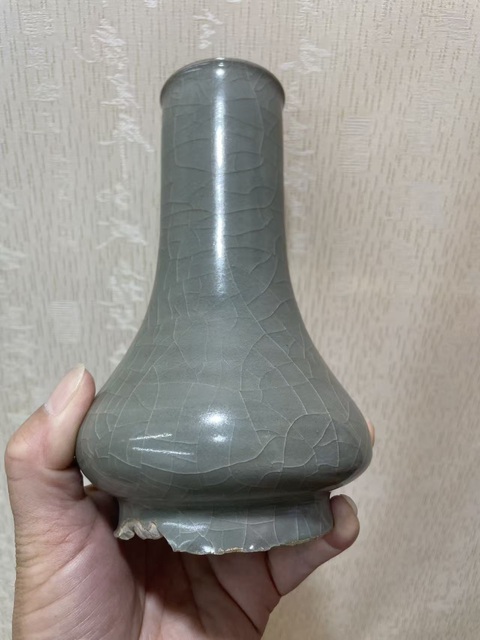 古玩陶瓷南宋龍泉窯長頸瓶真品鑒賞圖