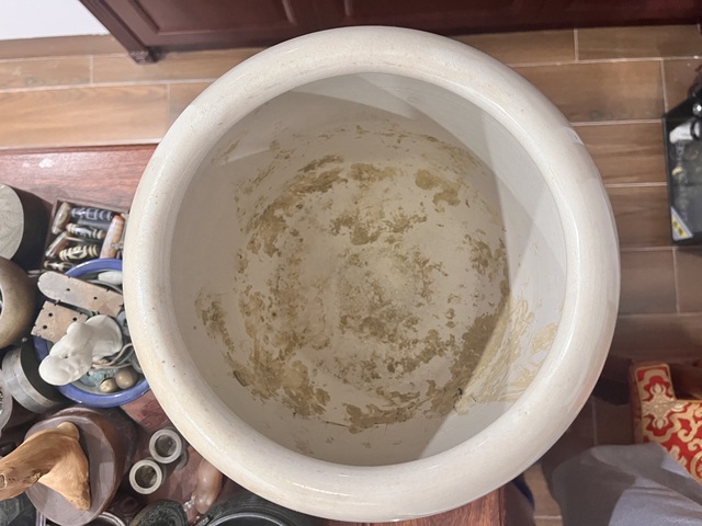 古玩陶瓷白釉缸真品鑒賞圖