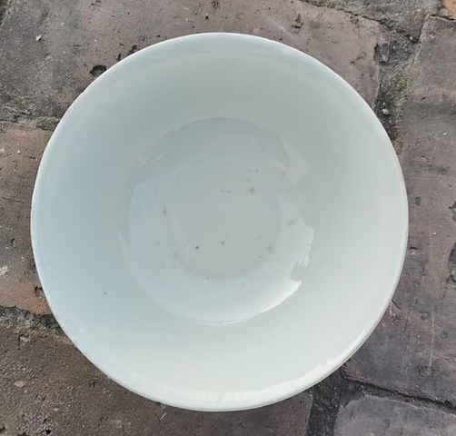 古玩陶瓷花卉紋青花碗真品鑒賞圖