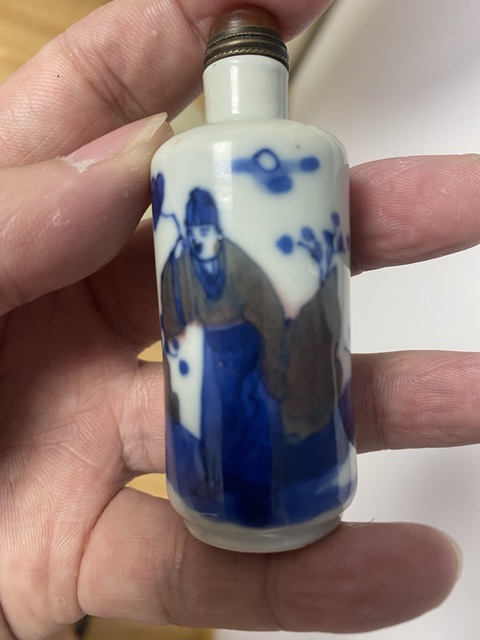 古玩陶瓷晚清青花釉里紅鼻煙壺真品鑒賞圖