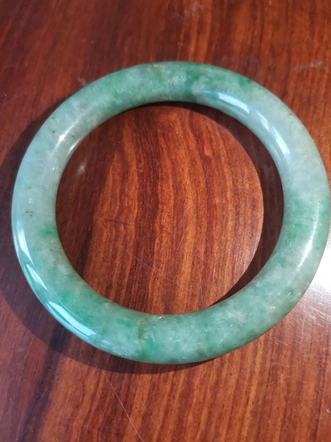 古玩玉器翡翠手鐲真品鑒賞圖