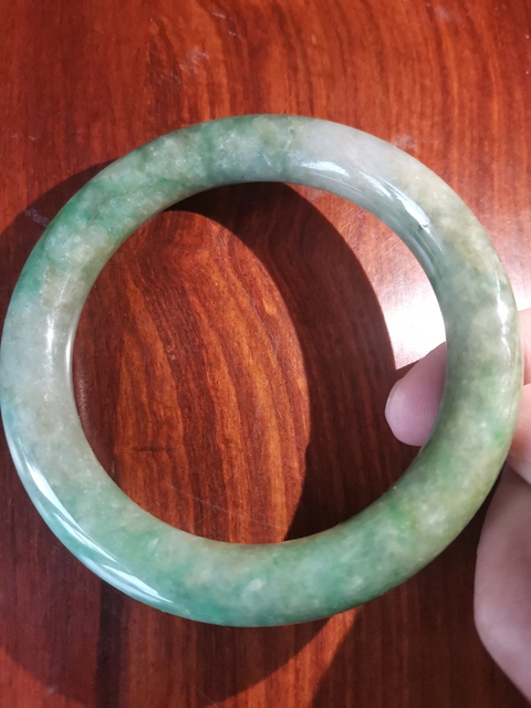 古玩玉器翡翠手鐲真品鑒賞圖