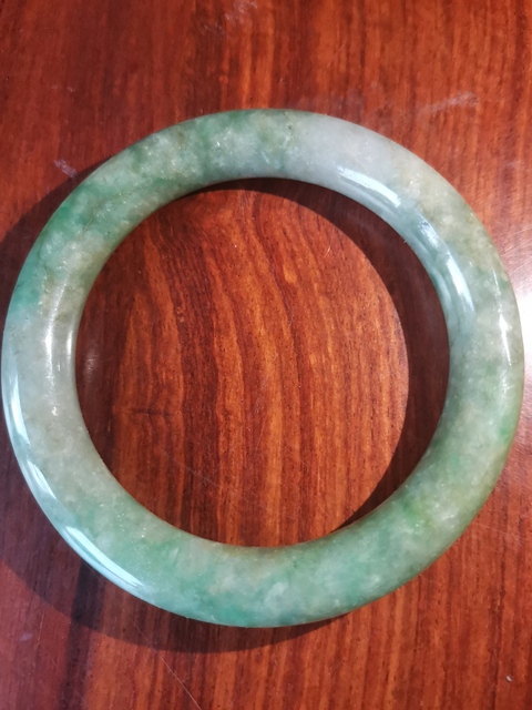 古玩玉器翡翠手鐲真品鑒賞圖