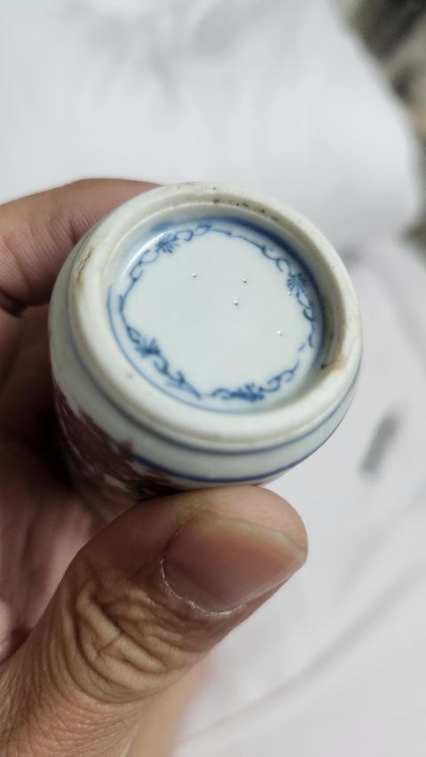 古玩陶瓷清晚期 青花釉里紅龍紋鼻煙壺真品鑒賞圖
