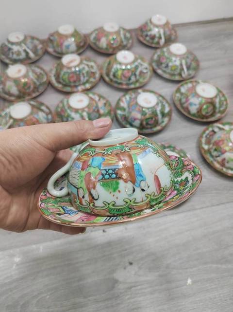 古玩陶瓷廣彩杯蝶一套拍賣，當前價格588元