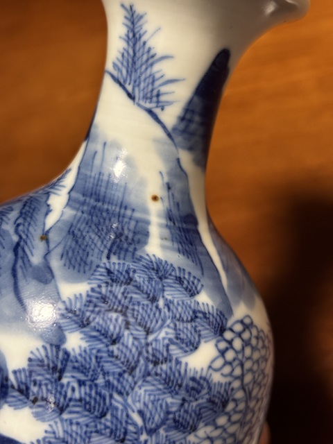 古玩陶瓷晚清青花瓶真品鑒賞圖