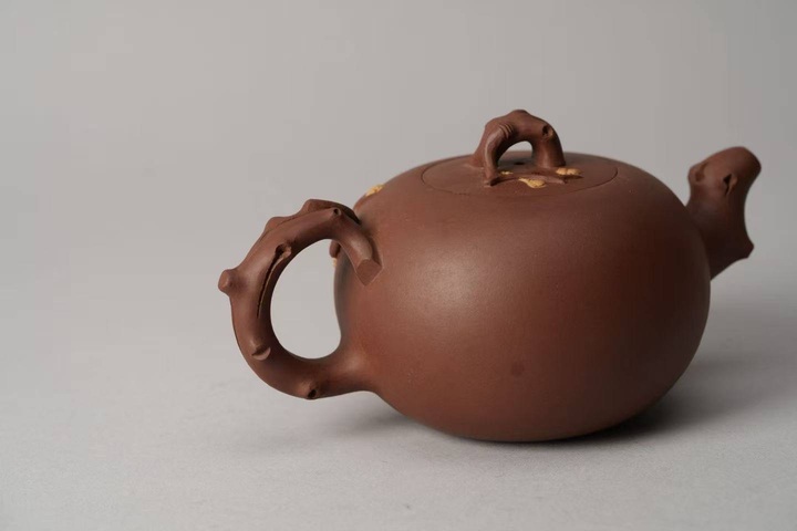 古玩雜項(xiàng)梅花圓珠壺真品鑒賞圖