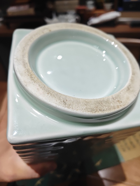 古玩陶瓷青釉琮式瓶真品鑒賞圖