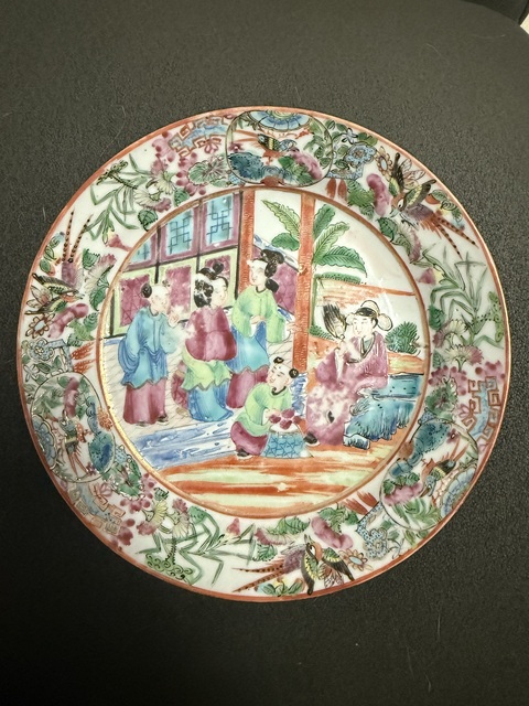 古玩陶瓷人物紋廣彩盤真品鑒賞圖