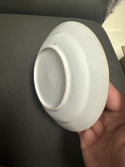 古玩陶瓷人物紋廣彩盤真品鑒賞圖