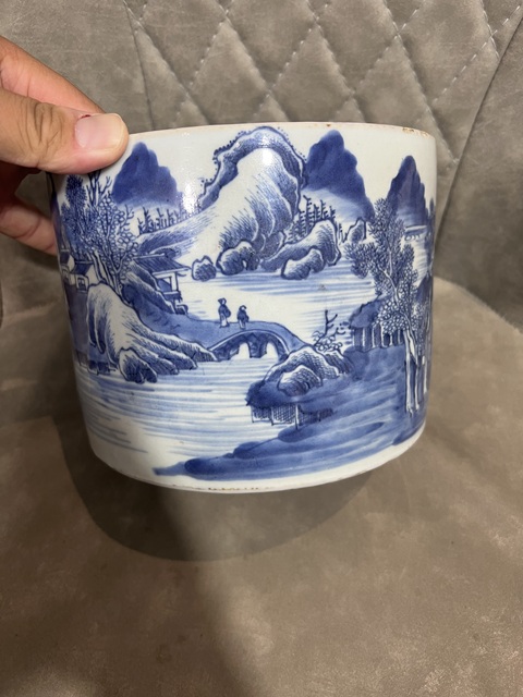 古玩陶瓷人物山水紋青花筆海真品鑒賞圖