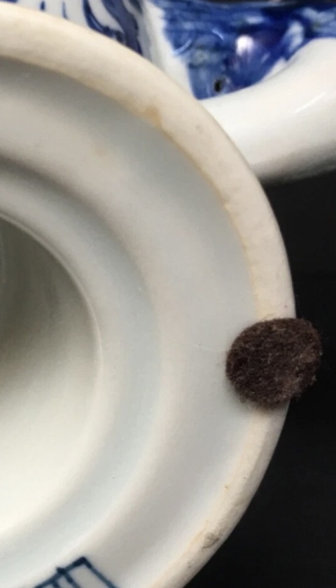 古玩陶瓷青花獅鈕熏爐真品鑒賞圖