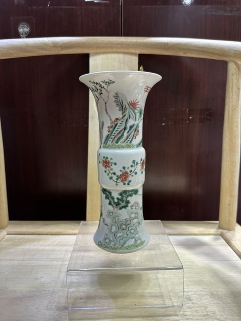 古玩陶瓷清晚·五彩仕女嬰戲紋花觚 真品鑒賞圖