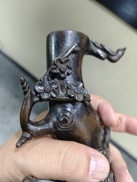 古玩銅器銅花插真品鑒賞圖