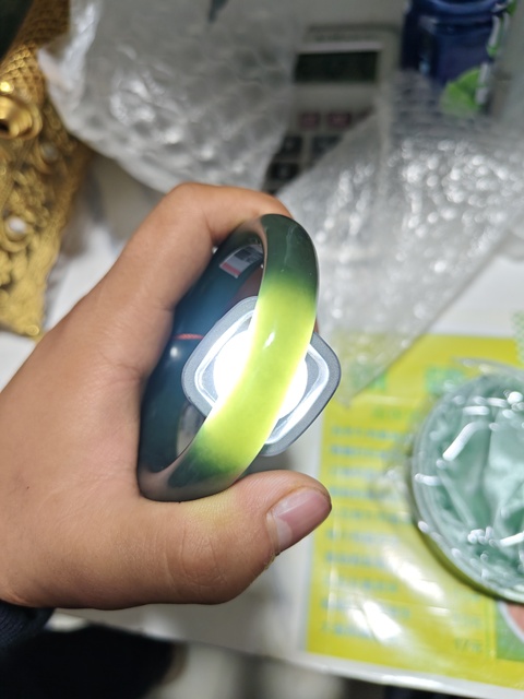 古玩玉器和田碧玉手鐲真品鑒賞圖