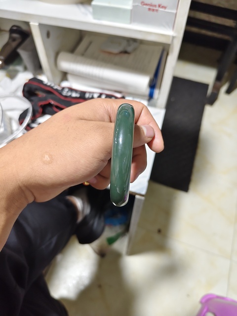 古玩玉器和田碧玉手鐲真品鑒賞圖