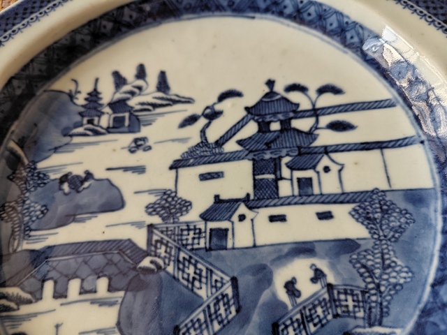 古玩陶瓷山水亭臺青花溫水盤真品鑒賞圖