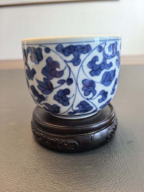 古玩陶瓷康熙青花盅真品鑒賞圖