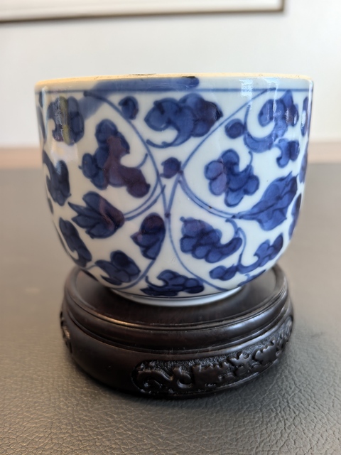 古玩陶瓷康熙青花盅真品鑒賞圖