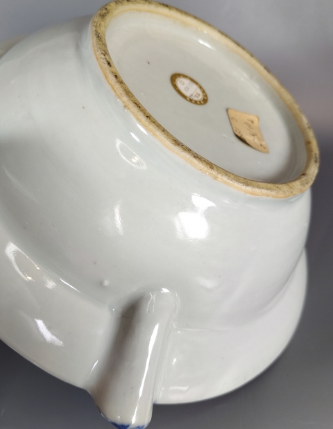 古玩陶瓷清乾隆-青花山水人物高足溫盤拍賣，當前價格2699元