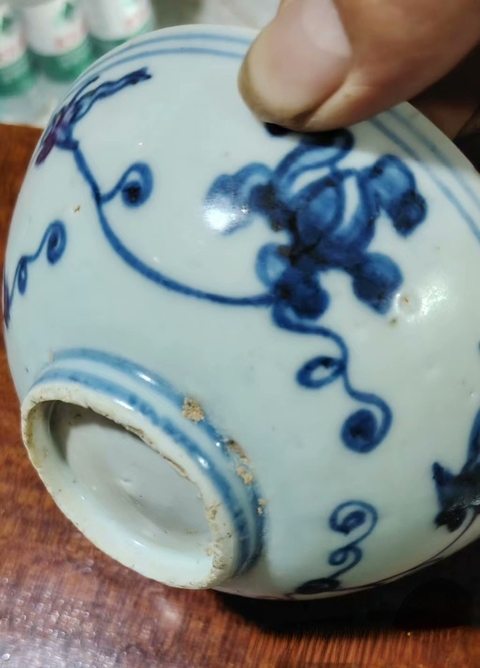 古玩陶瓷青花纏枝花卉紋茶碗拍賣，當(dāng)前價(jià)格2000元
