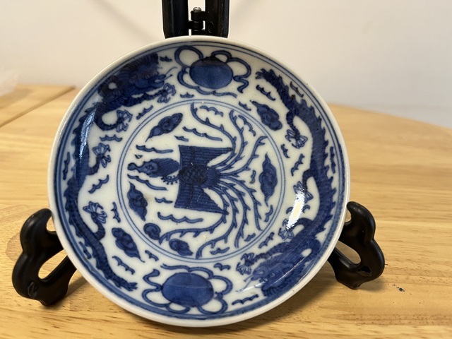 古玩陶瓷清中晚龍鳳紋盤真品鑒賞圖