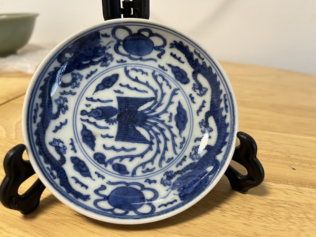 古玩陶瓷清中晚龍鳳紋盤真品鑒賞圖