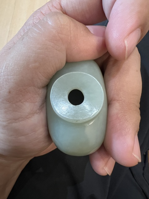 古玩玉器和田玉鼻煙壺真品鑒賞圖