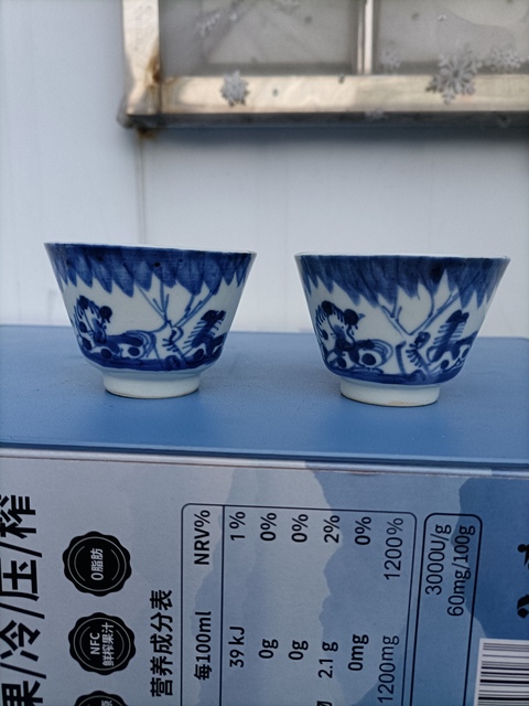 古玩陶瓷青花雙駿圖茶杯真品鑒賞圖