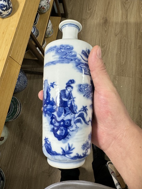 古玩陶瓷吹簫引鳳青花瓶真品鑒賞圖