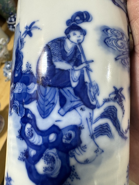古玩陶瓷吹簫引鳳青花瓶真品鑒賞圖