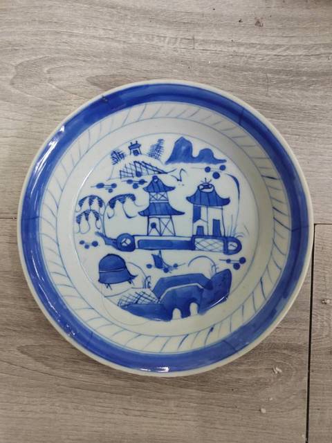 古玩陶瓷青花山水賞盤真品鑒賞圖