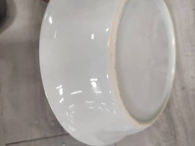 古玩陶瓷青花山水賞盤真品鑒賞圖