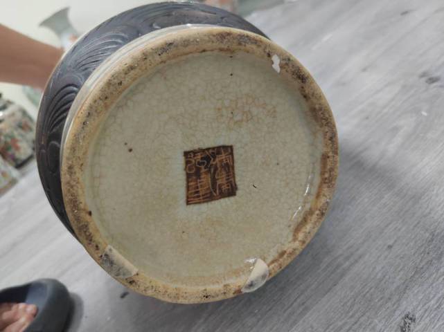 古玩陶瓷哥釉青花賞瓶真品鑒賞圖