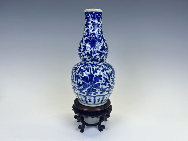 古玩陶瓷清光緒·青花纏枝花卉葫蘆瓶拍賣，當前價格1124元