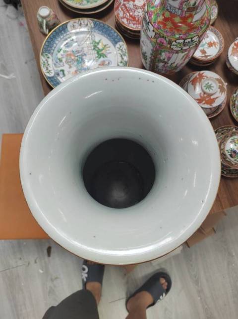 古玩陶瓷柳樹黃鶯賞瓶真品鑒賞圖
