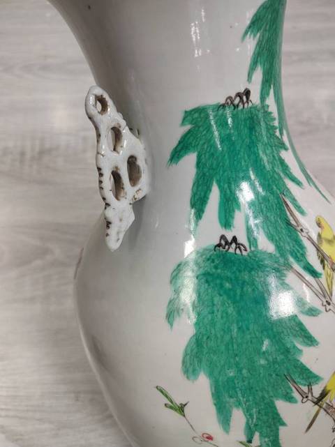古玩陶瓷柳樹黃鶯賞瓶真品鑒賞圖